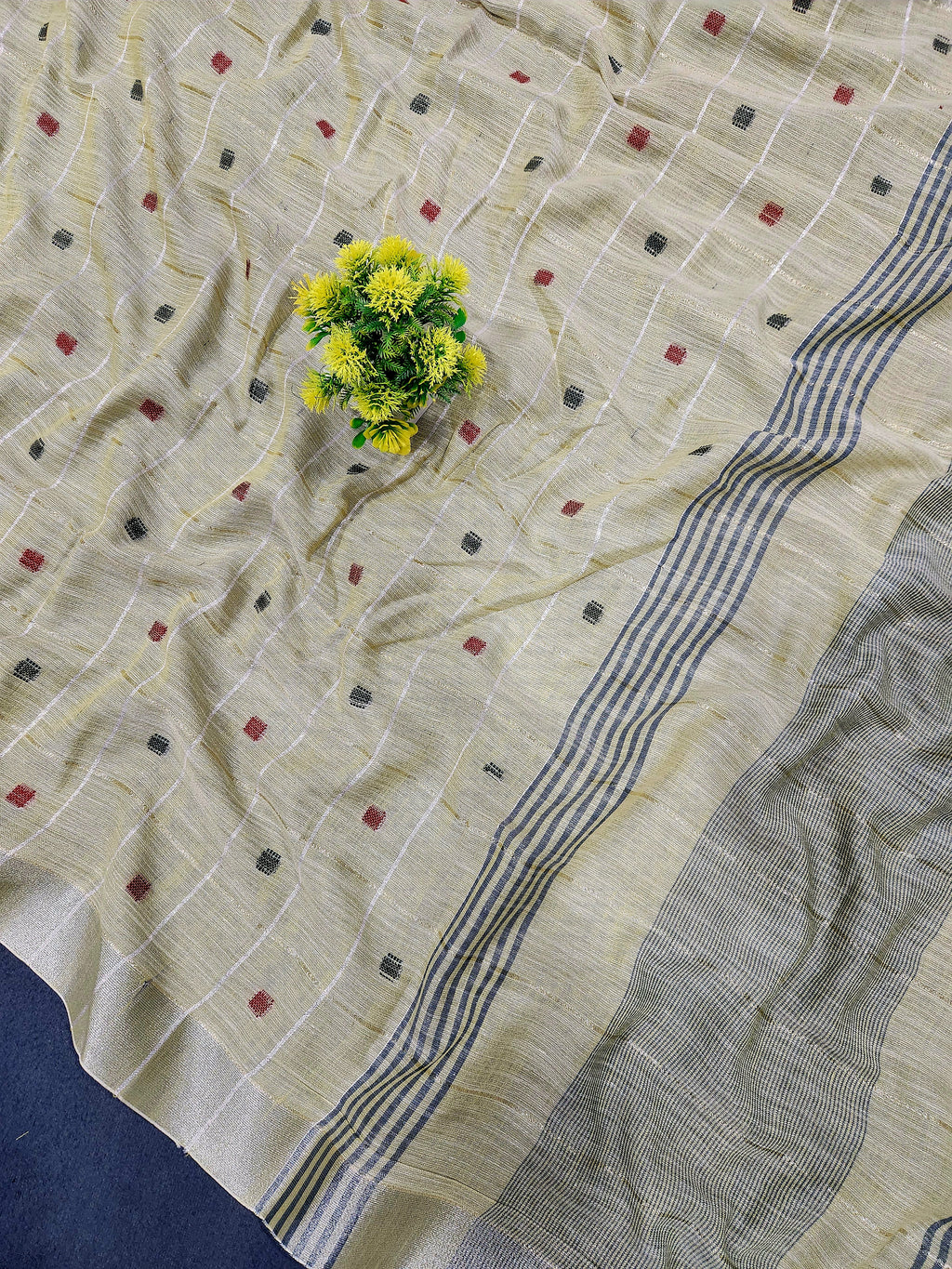 Soft Linen Cotton Saree With Classical Checks Pattern -lemon Yellow
