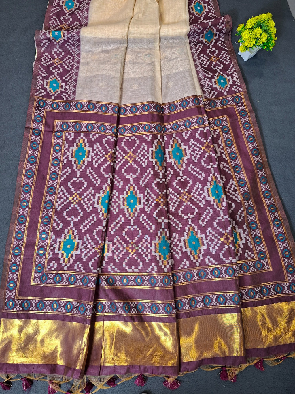 Ikkat Inspired Patola Soft Cotton Saree - Lavendar
