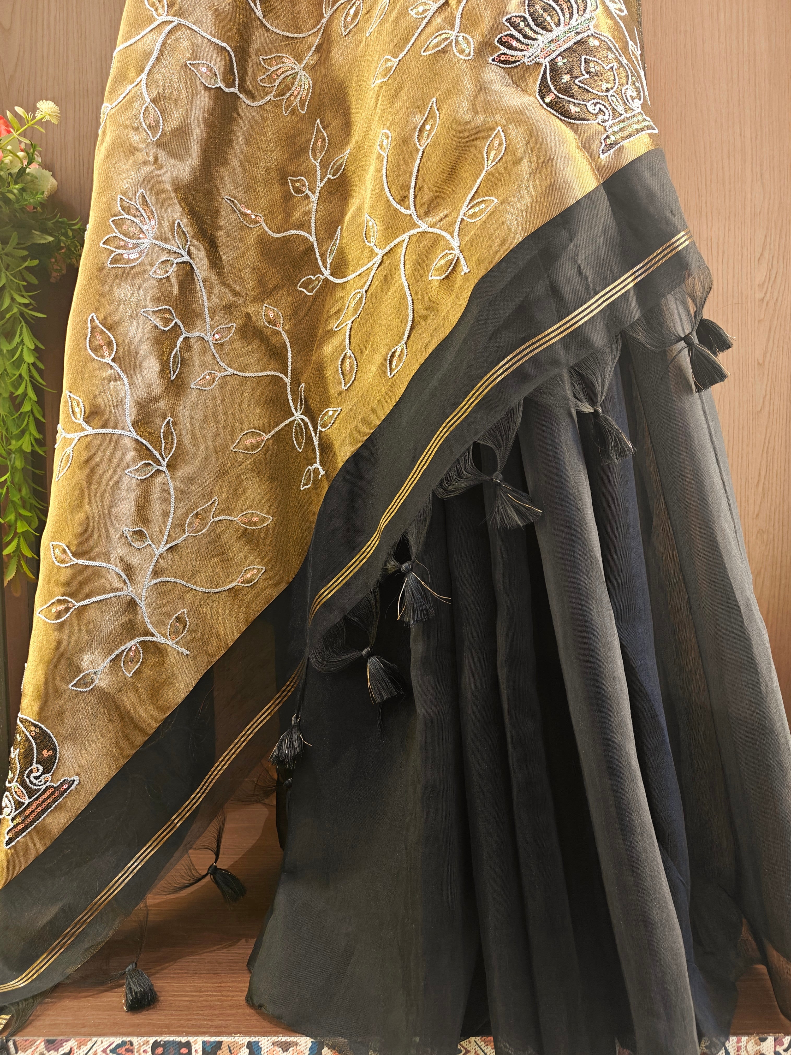 Organza Silk Saree with Heavy Gold Zari Floral Pallu & Embroidery Blouse -BLACK