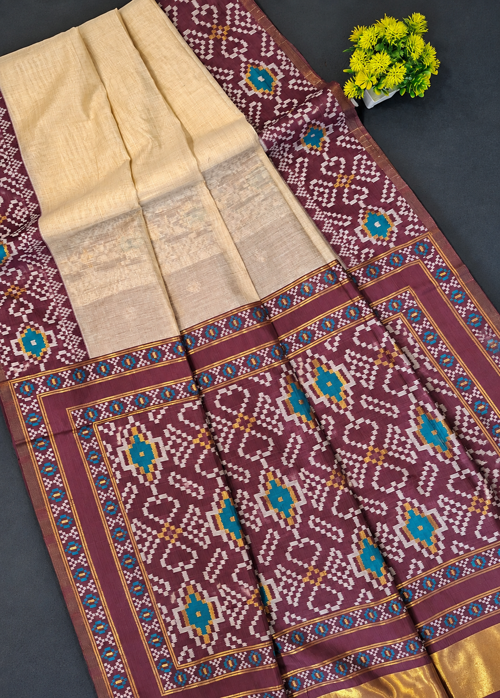 Ikkat Inspired Patola Soft Cotton Saree - Lavendar