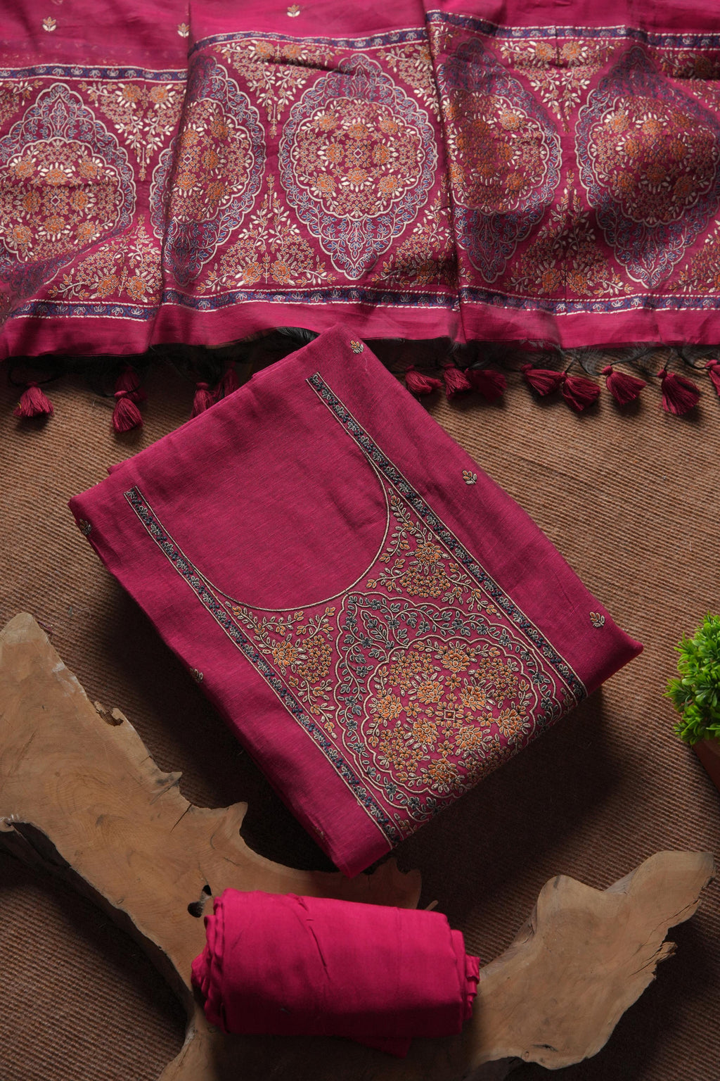 Linen Cotton Kashmiri Art Unstitched Suit- PINK